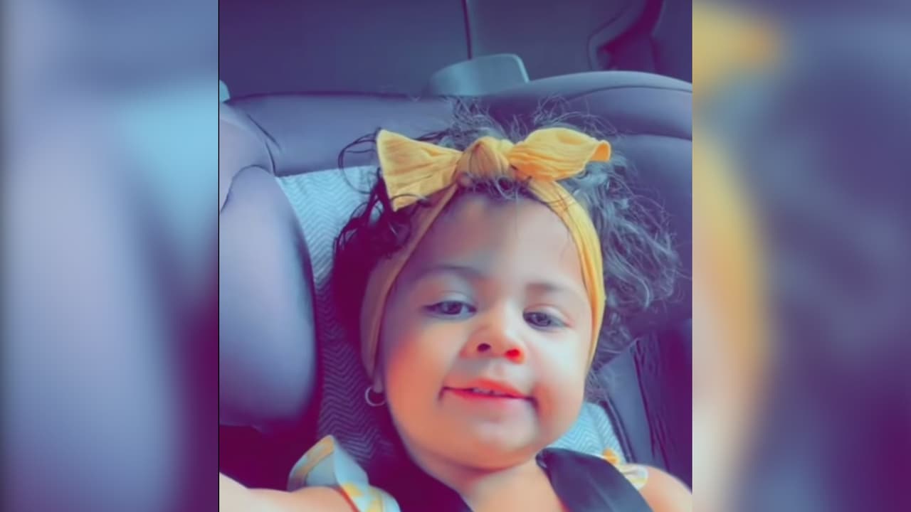 El 24 de noviembre las autoridades llegaron al hospital The Woodlands tras el reporte de una niña que fue internada en condición crítica después de recibir un fuerte golpe en la cabeza. Días después la menor falleció, el médico que realizó la autopsia dijo que los resultados no coincidían con la explicación que el sospechoso dio sobre el incidente que le provocó las heridas a la pequeña.