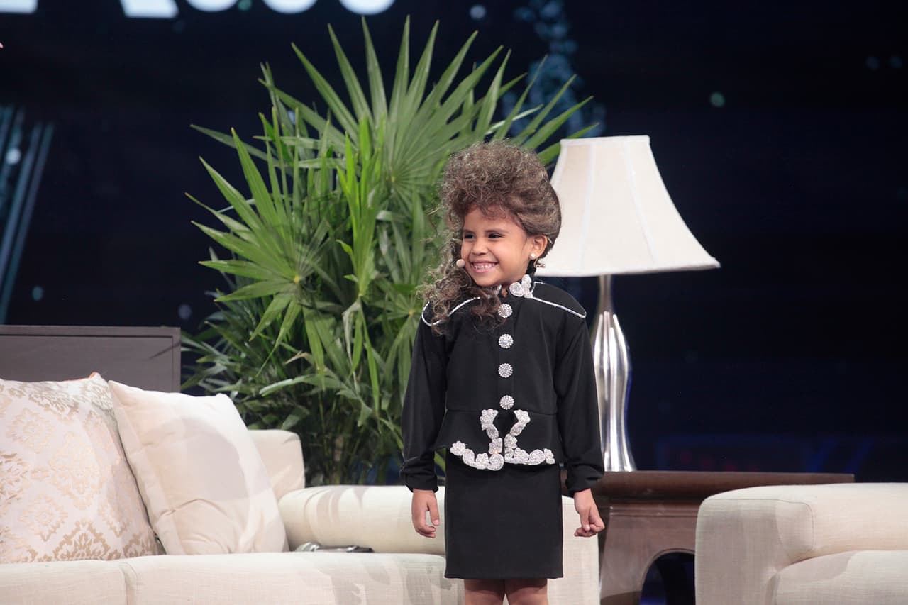 La pequeña que llegó al show de Veracruz no sólo imitó la voz de La Vero, sino que utilizó un vestuario parecido al que llevó la actriz, cantante y conductora en la que fue conocida como "la entrevista más esperada de la televisión".