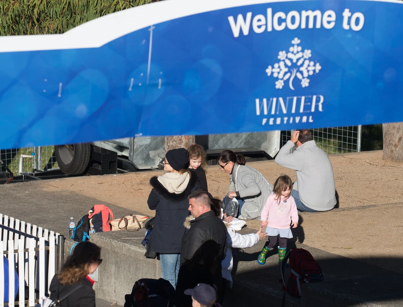 Visitó una feria local llamada "Winter Festival" en Australia.