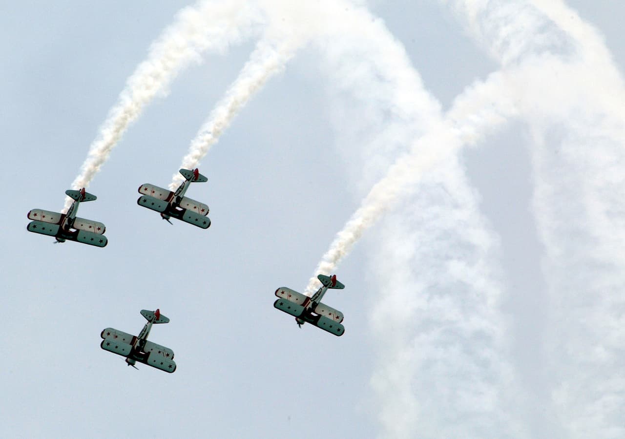 Si vas a la playa se recomienda que lleves sillas para sentarte porque hay mucha gente.