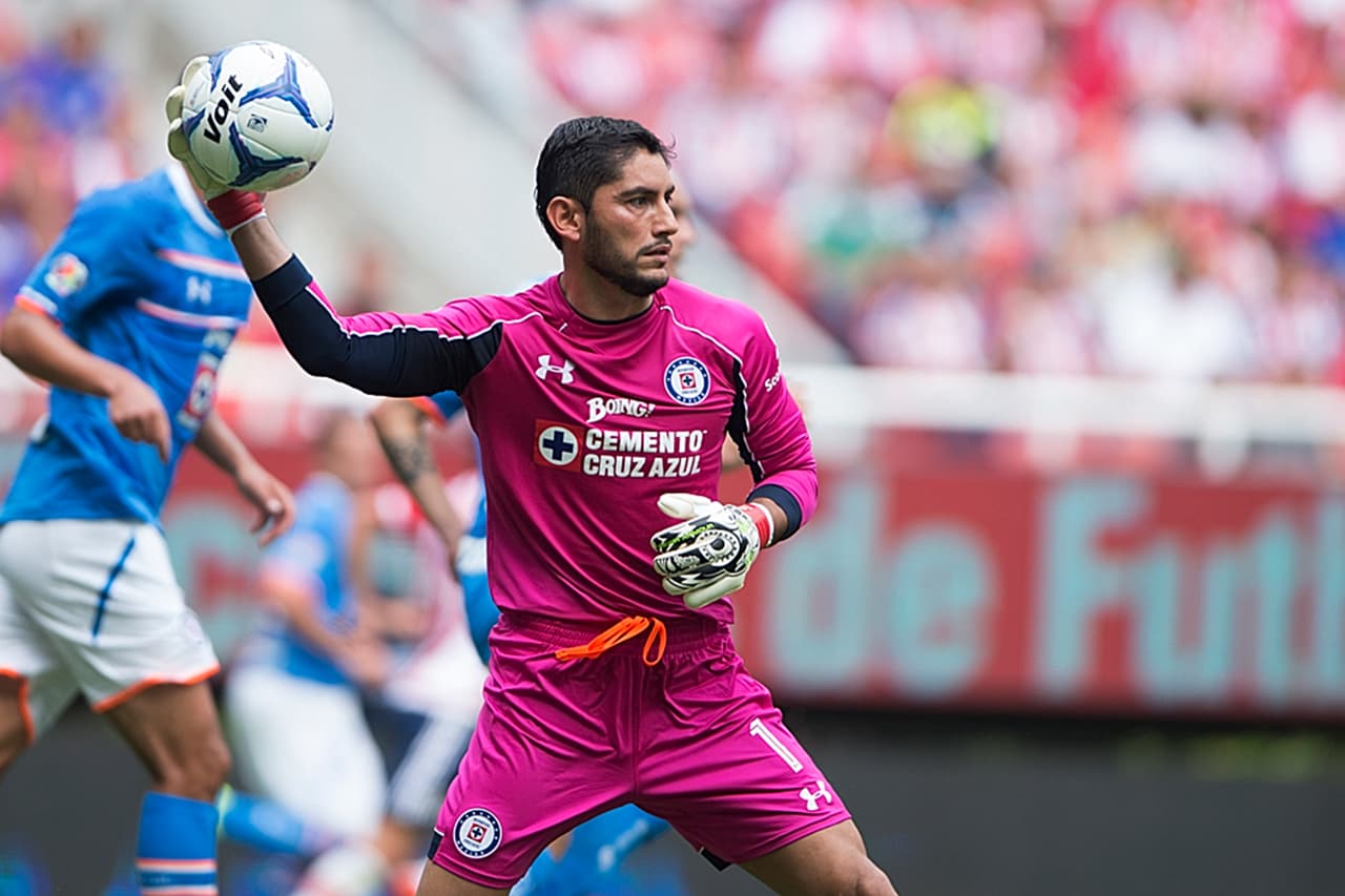 Para Corona urge ya un técnico para el Tri