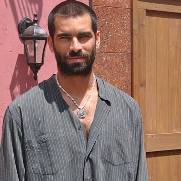 Rubén Cortada es otro cubano de pura cepa que llega a conquistar la pantalla de UniMás como Faruq Ben Barek en la serie El Príncipe, ¿te lo vas a perder?