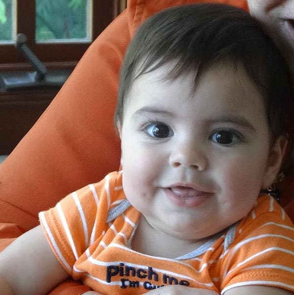 ¡Qué sonrisa tan pícara!