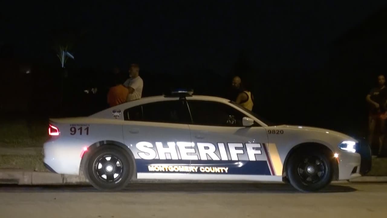 Las autoridades investigan los hechos y piden a la comunida ayuda con información sobre este caso llamando al 
<b>936-760-5800</b>.