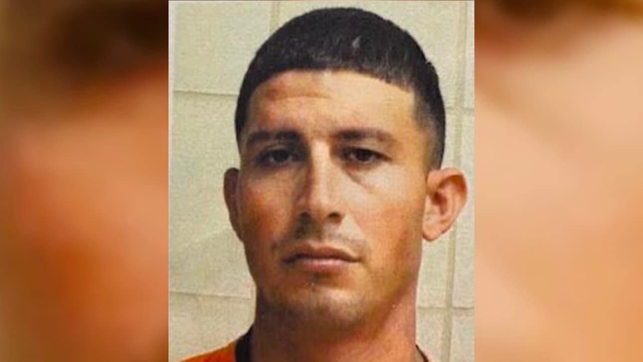 Ofrecen recompensa por pistas que ayuden a capturar a un reo que saltó de un vehículo policial