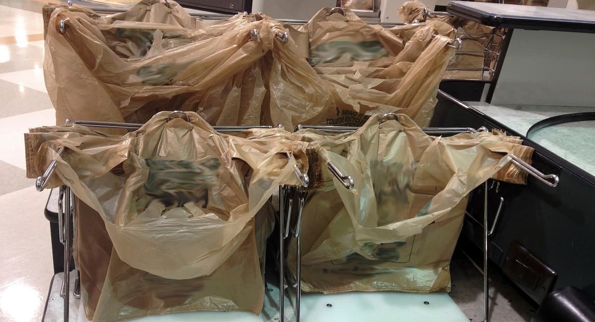 Lo que debe saber sobre las propuestas electorales: bolsas de plástico y reciclables