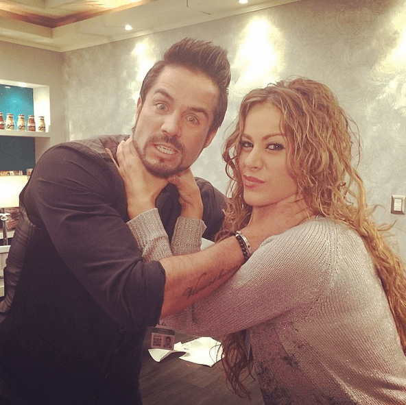 Pero fuera de cámaras José Ron y Candela son grandes amigos.