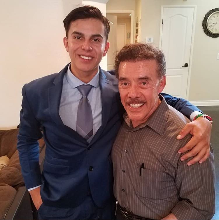 Como pocas veces los hijos de Pedro Rivera Jr. estuvieron presentes en uno de los días más esperados por la familia Rivera.