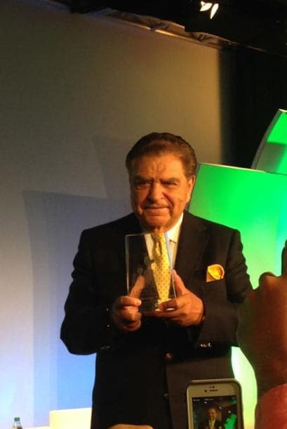 Esto fue gracias a sus contribuciones a la comunidad hispana en Estados Unidos.