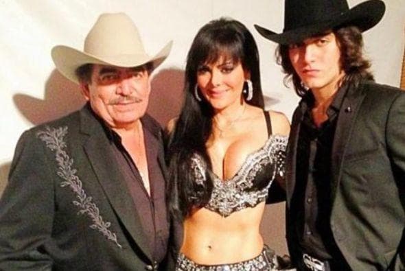 Maribel Guardia no estuvo exenta de los problemas entre los hijos de su exmarido Joan Sebastian, ya que José Manuel Figueroa también se encargó de atacarla e incluso se dijo que la llamó "urraca", luego de que la cantante hiciera algunas declaraciones sobre la delicada salud de Joan.