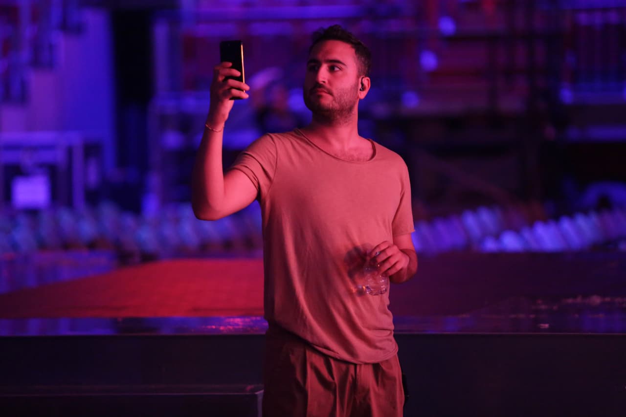 Jesús nunca se olvida de sus fans y, en una pausa, les compartió lo que estaba haciendo a través de sus redes sociales.