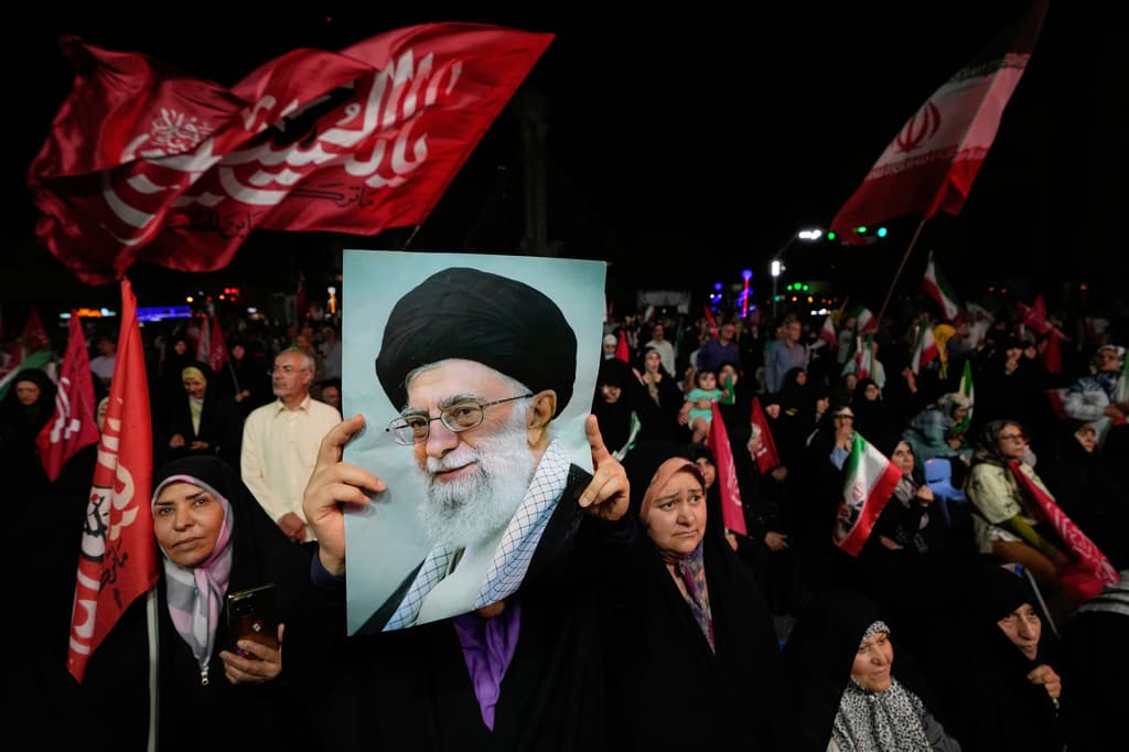 El líder supremo de Irán llama a países musulmanes a unirse contra Israel y Estados Unidos