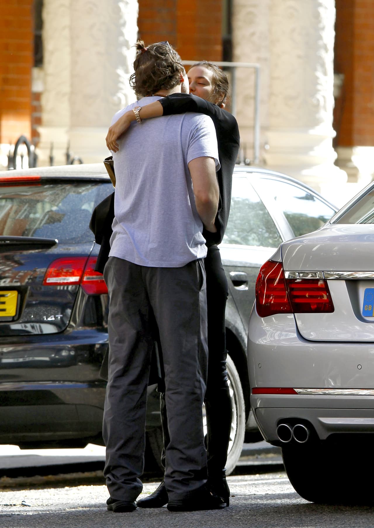 Dame un besito, que yo te pido...