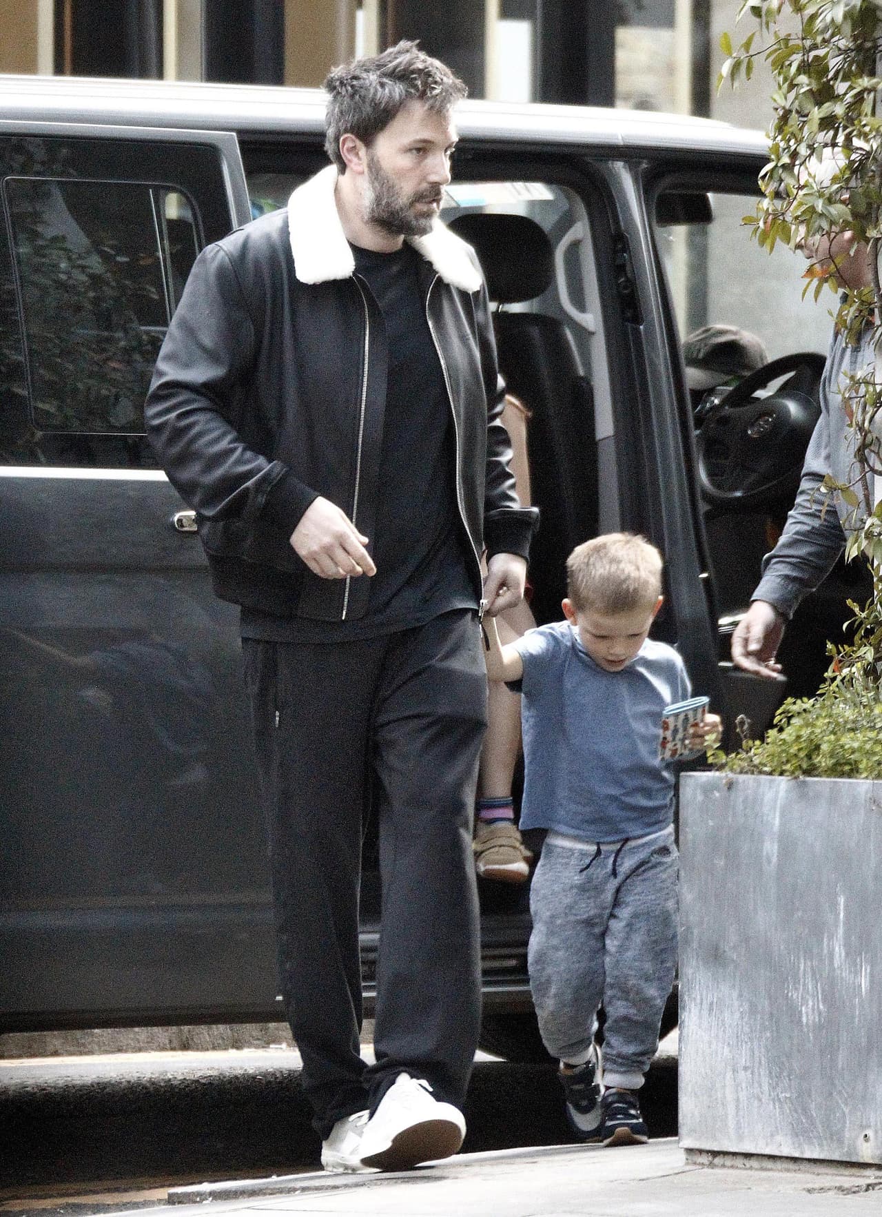 Ben con el pequeño Samuel.