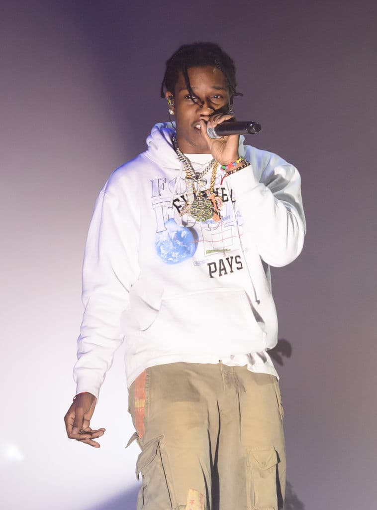 En un inicio, los fiscales pidieron que Rocky no pudiera salir porque querían evitar una posible fuga por parte del rapero, sin embargo, los jueces no estuvieron de acuerdo.