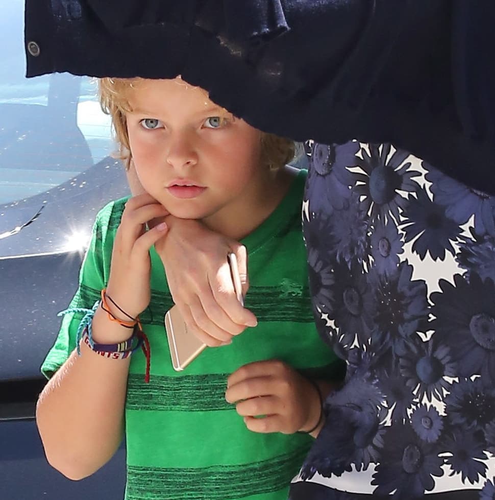 Moses Martin es el retoño de Gwyneth Paltrow y Chris Martin. El pequeño asiste a la escuela británica y lleva excelente calificaciones. Tal vez en unos años destaque en música, al menos tendría un buen mentor.