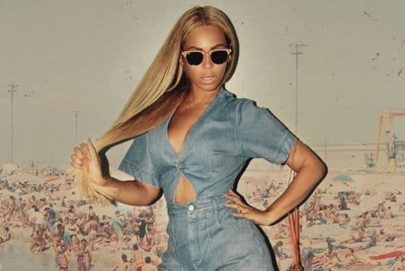 Y en redes sociales ni se diga... es todo un fenómeno y alborota a sus seguidores con fotos como esta.