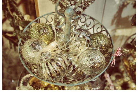 Adornos cálidos para tu árbol de navidad