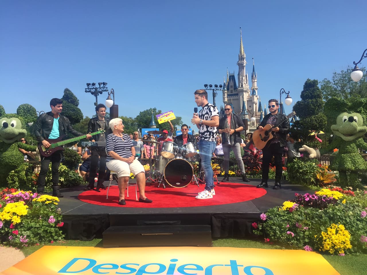 Uno de los momentos más emotivos fue cuando William habló del gran amor que le tiene a su abuela Paquita.