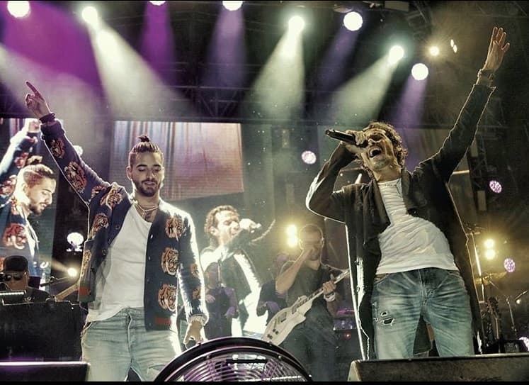 Maluma se convierte en apoyo de Marc Anthony para superar la muerte de su mamá