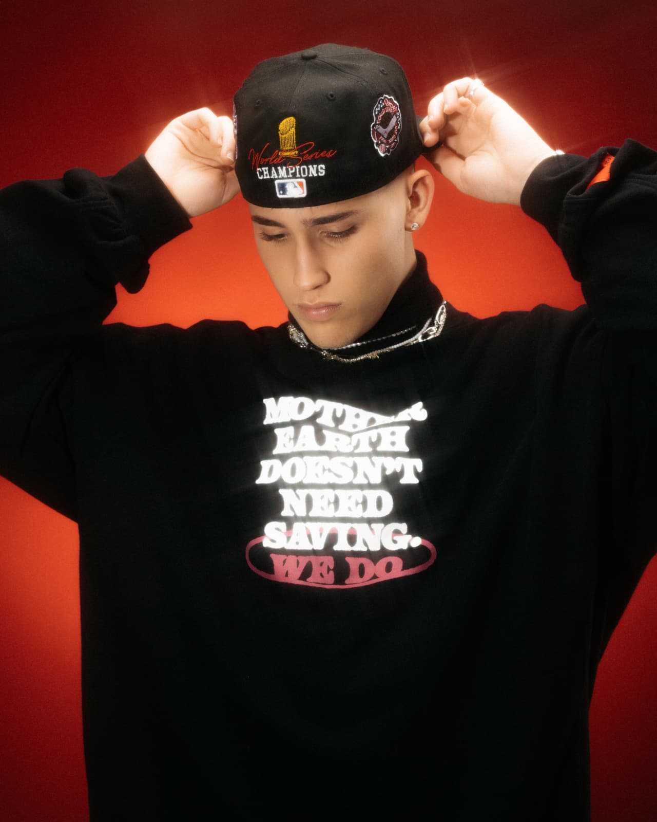 La inseguridad y la derrota son cosas que lo motivan a continuar buscando dentro de lo negativo, algo positivo.