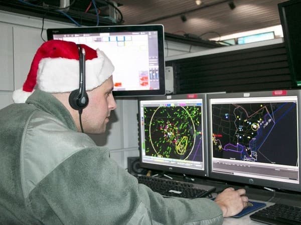 Es posible gracias a una tradición del Mando de Defensa Aeroespacial de Norteamérica.