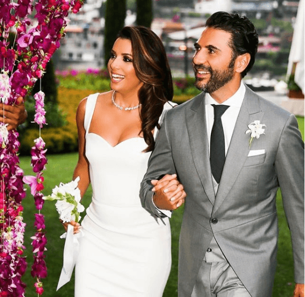En mayo de 2016, Eva Longoria y José Bastón unieron sus vidas con una ceremonia realizada en Valle de Bravo, Toluca, Estado de México.