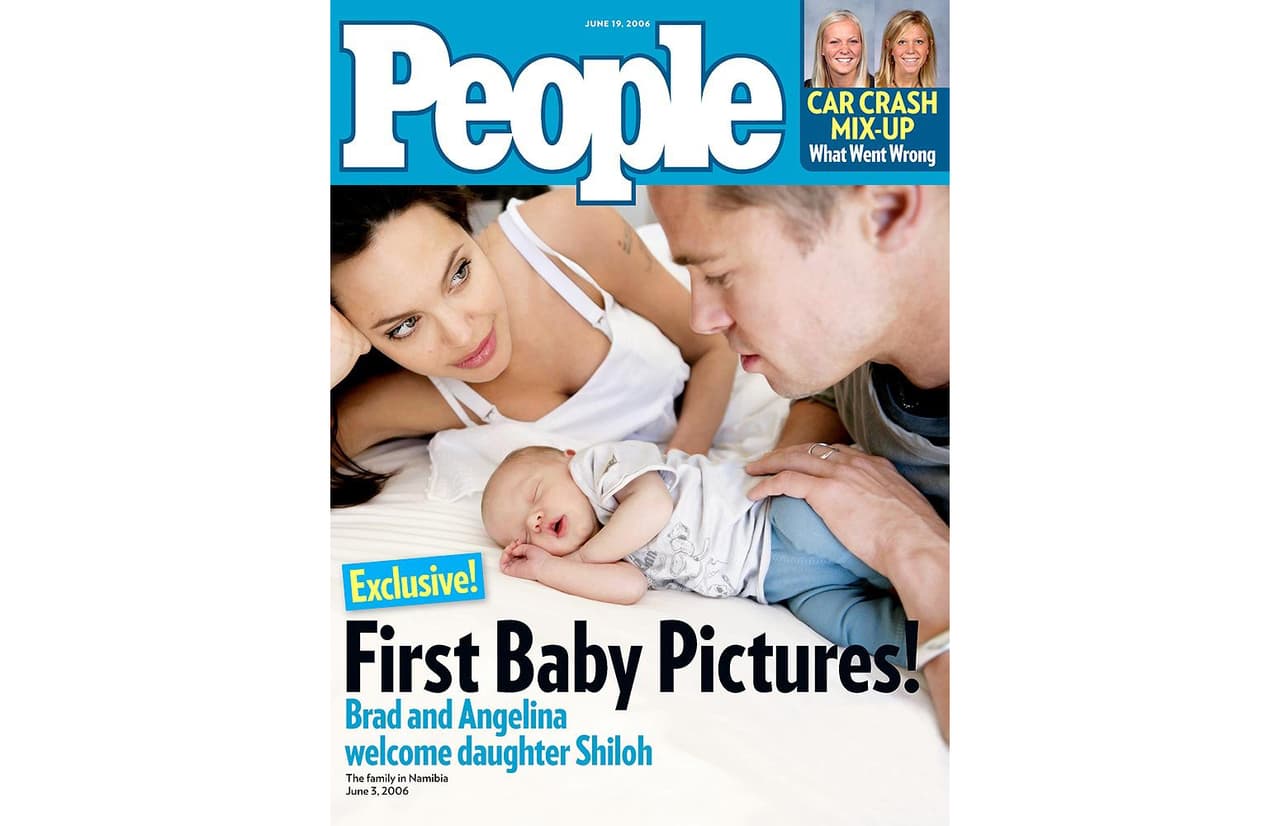 Una de las emblemáticas parejas de Hollywood posó así para presentar a su hija Siloh, producto de su inmenso amor.