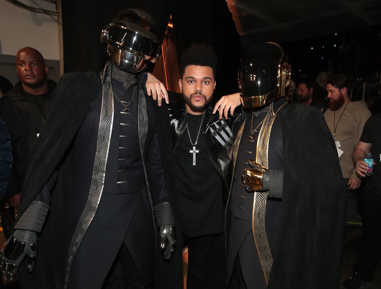 The Weeknd y el dúo francés Daft Punk hicieron una colaboración para esta ceremonia.
