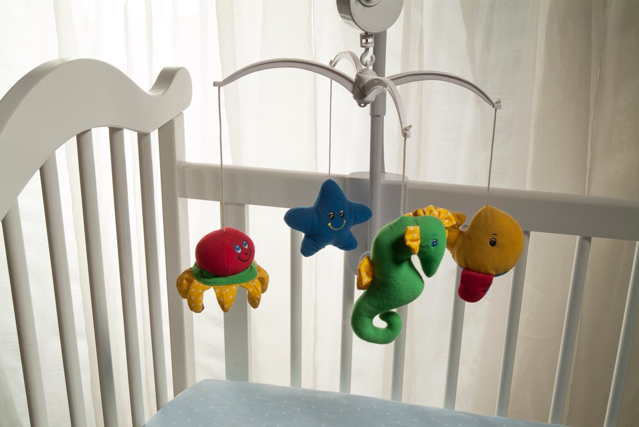 Una madre es arrestada en Los Ángeles tras la muerte de su bebé de 4 meses