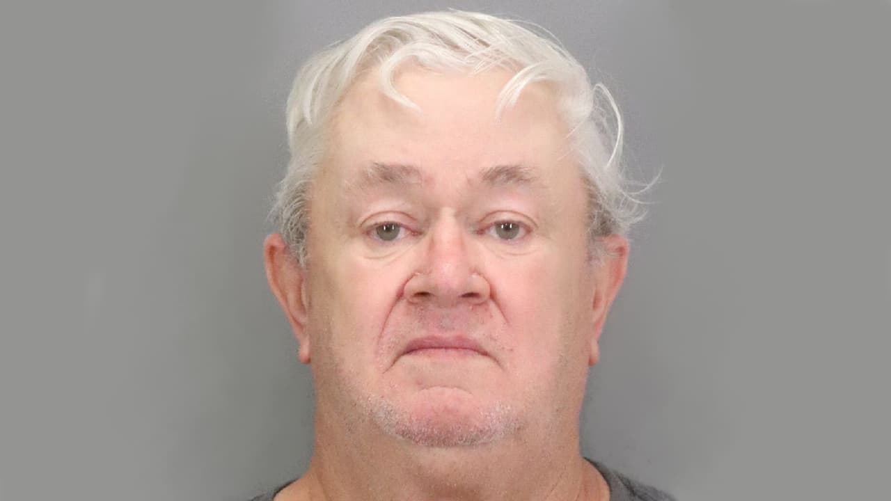 Arrestan a hombre de Missouri que viajó a California para provocar más de 10 incendios el fin de semana