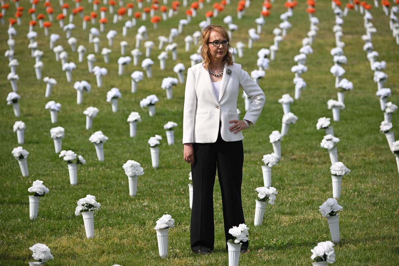 Tras haber sido víctima de un intento de asesinato en 2011, ha compartido su dolorosa experiencia.
<br>