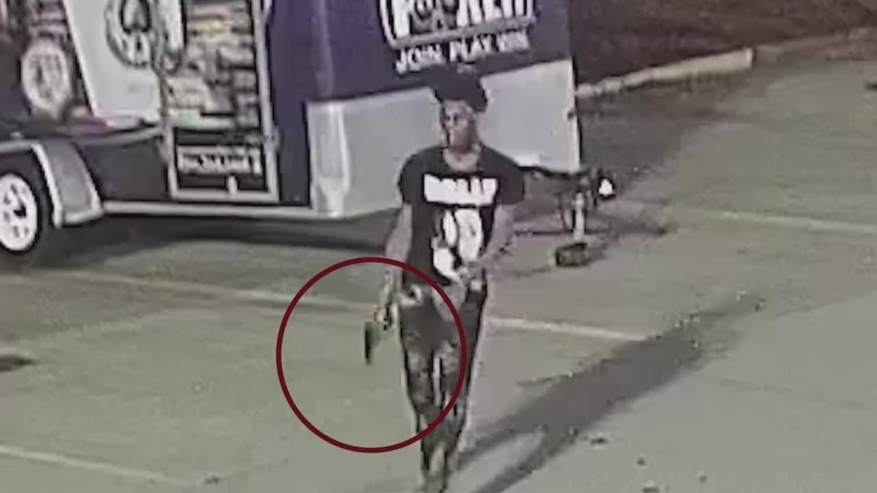 Policía de Gwinnett arresta a hombre por tiroteo que hirió a un transeúnte en un estacionamiento