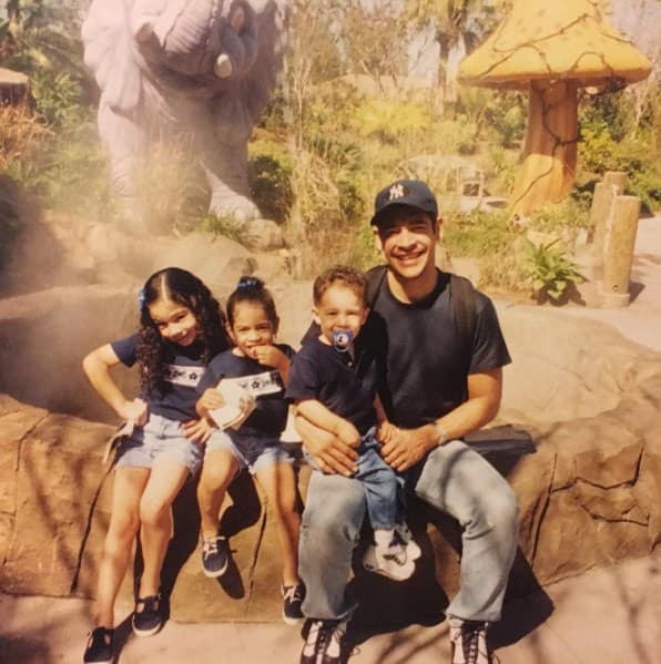 Del álbum de los recuerdos en su faceta de papá, con sus hijos Natalia, Thalía y Jean Gabriel.