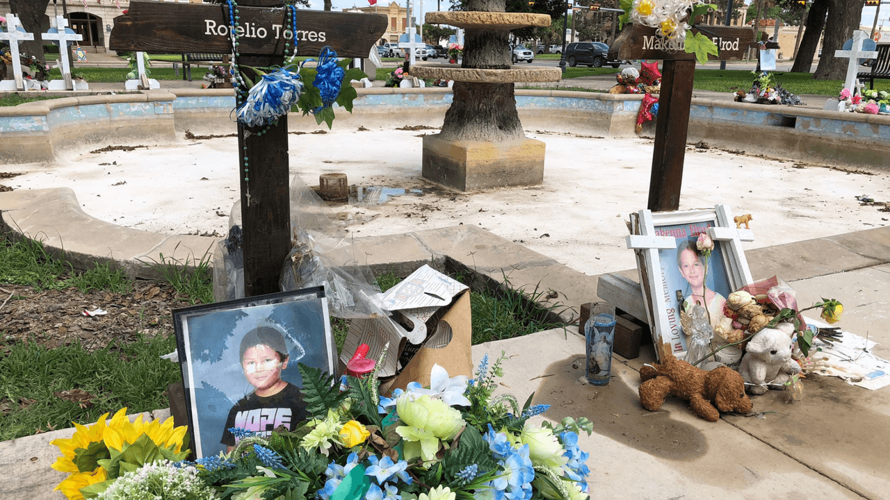 El colectivo también planea discutir la asesoría legal para poder demandar o lograr una acusación formal a oficiales involucrados en la respuesta, que ellos califican de fallida.