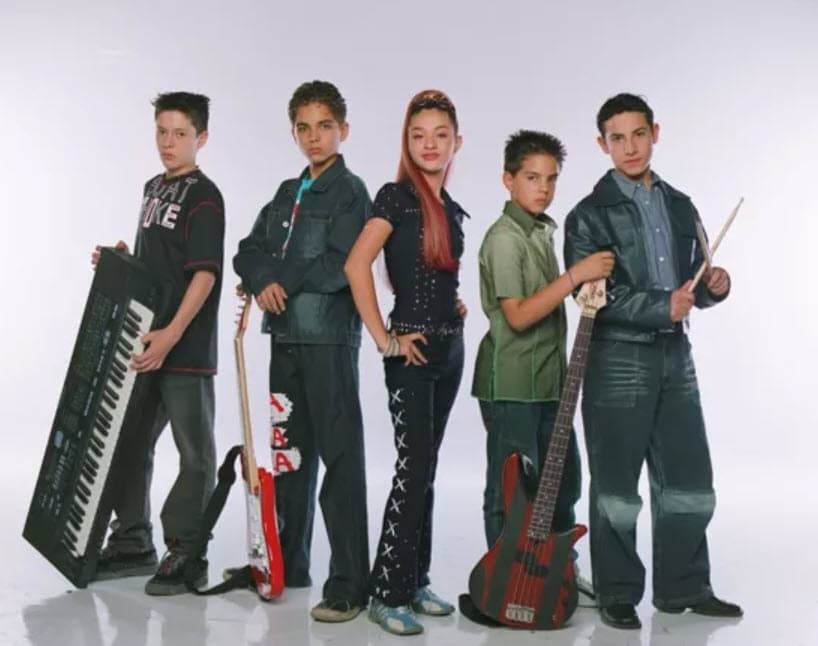 "Cuando llegué al concierto
<b>muerta de pánico</b>, había carteles que decían 'bienvenida Daniela', me aplaudían, me gritaban, me llevaban regalos, la verdad es que en toda la gira no tuve ninguna mala experiencia con el público", recordó.
<br>