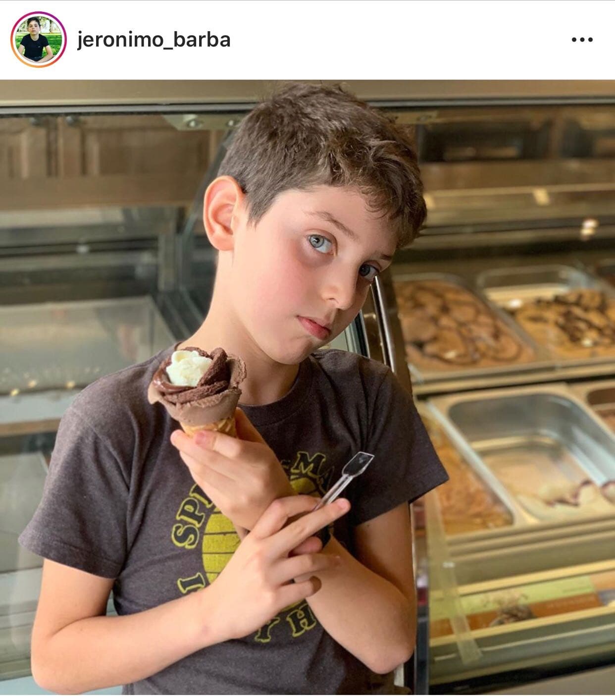 En marzo de 2012 ella se convirtió en madre por tercera ocasión al nacer 
<b><a href="https://www.univision.com/famosos/el-hijo-de-ana-barbara-y-reily-barba-no-pudo-contener-las-lagrimas-al-ver-a-sus-padres-cantar-juntos-video" target="_blank">su hijo Jerónimo. </a></b>
<br>