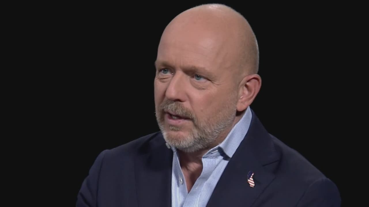 "Como gobernador, sigues la ley": Steve Hilton no se opondría a la política migratoria de Trump