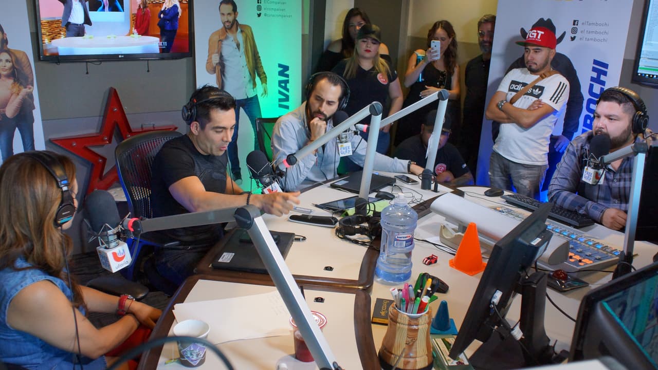 <b><a href="http://www.univision.com/temas/omar-chaparro">Omar Chaparro</a></b> se metió al 
<b><a href="http://www.univision.com/temas/el-free-guey">Free-guey show</a></b> y nos contagió con toda su alegría.