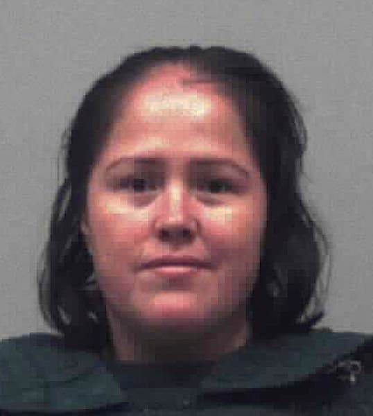 Isabel Martínez, de 33 años, quien ha sido acusada por la muerte de cuatro de sus cinco hijos y de su pareja en Loganville, Georgia. Un niño sobrevivió y está siendo tratado en un hospital local con lesiones que la policía describió como graves.
<br>
