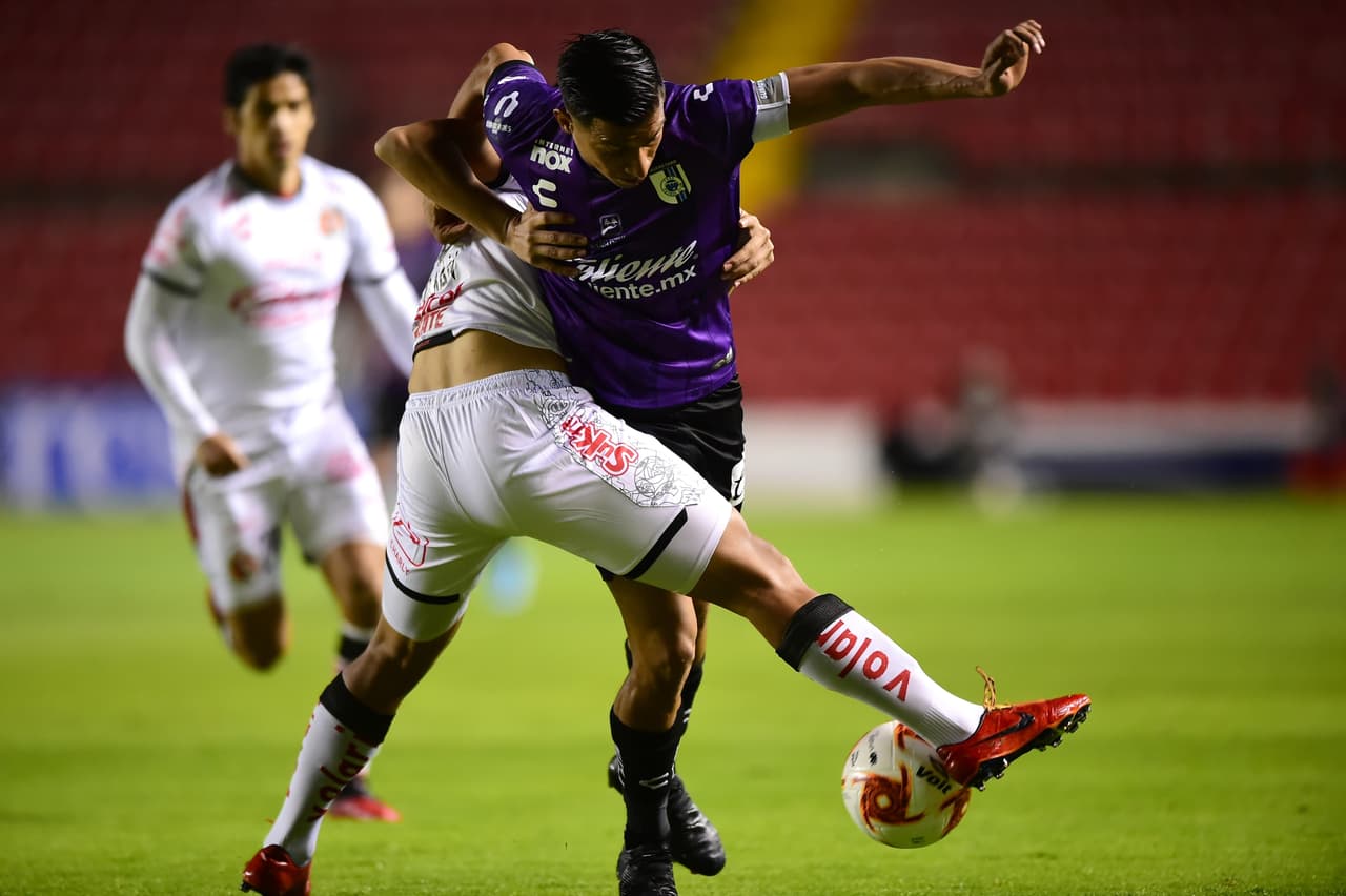 Con gole de Jualián Velázquez, Hugo Silveira, Jordi Cortizo y Vladimir Loroña, Gallos y Xolos nos regalan un entretenido empate en la Corregidora.