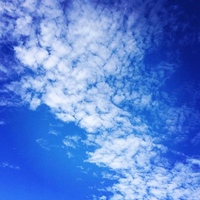 El cielo del área de la bahía fue compartido por decenas de usuarios de redes sociales.