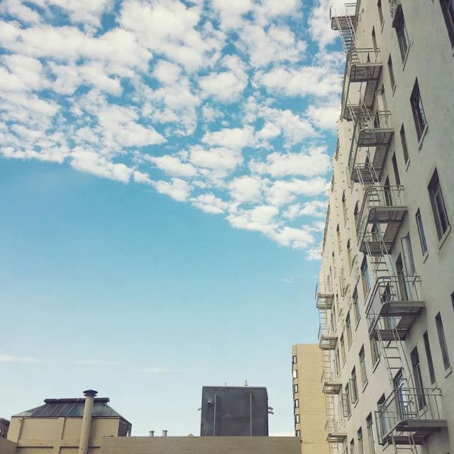 El cielo del área de la bahía fue compartido por decenas de usuarios de redes sociales.