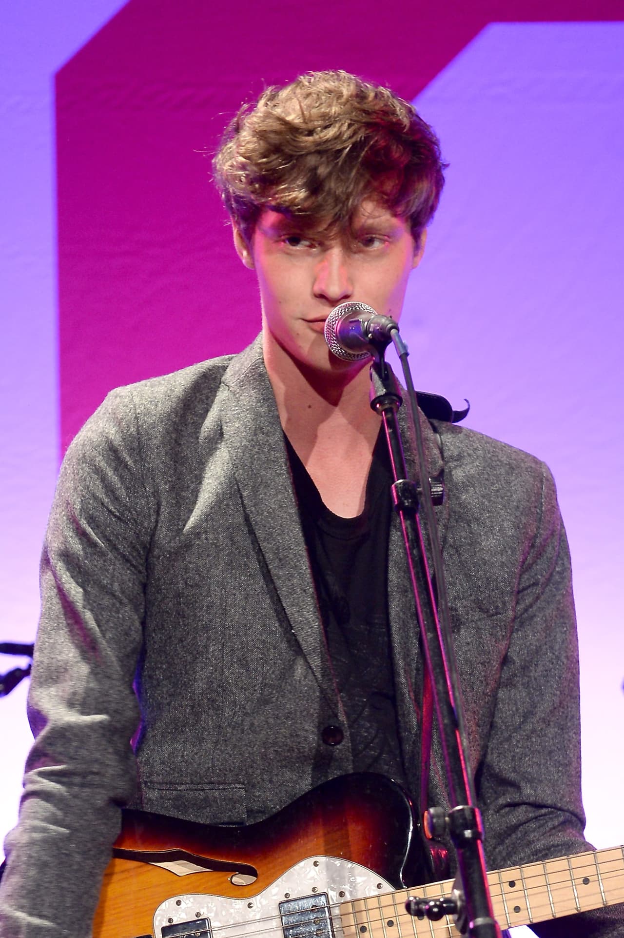 Matt Hitt es uno de los chicos más odiados por los caballeros, debido a que es el novio de la actriz Dakota Johnson.