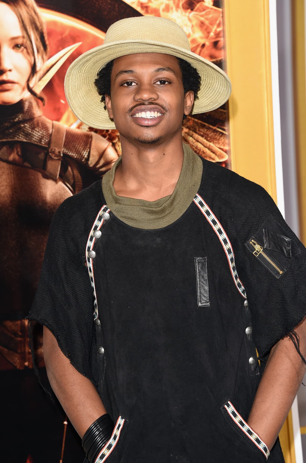 Con tan sólo 19 años, Raury ha logrado posicionarse en el mundo de la música, además de que es bastante galán.
