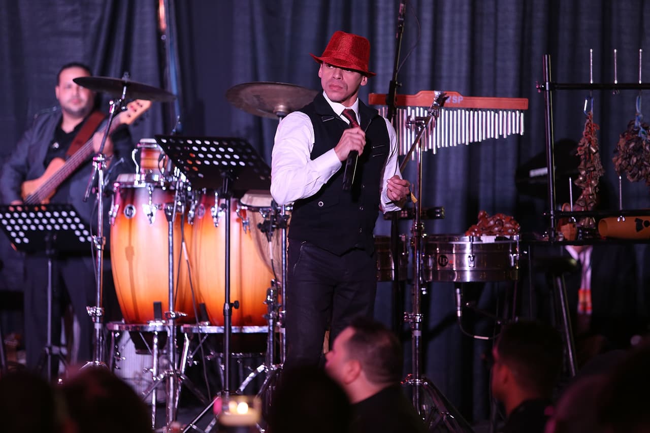 Si todo marcha como los especialistas le dejaron saber a su esposa, muy pronto Vico C estará de regreso en los escenarios.