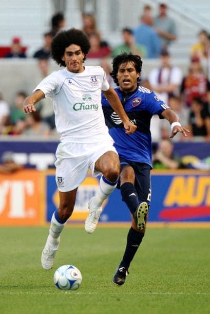 Con el Everton que jugó el All-Star del 2009, también vino un chico belga de apellido Fellaini que se convertiría en pieza clave del resurgimiento de Bélgica y que sería comprado por el Manchester United en una millonada.