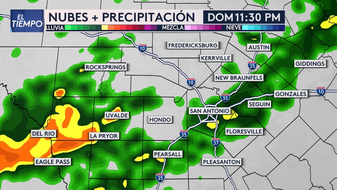 <b>Es importante tener un paraguas a la mano.</b> La noche de este domingo, la franja fronteriza será la primera en experimentar tormentas. Alrededor de las 11:30 p. m.,
<b>se esperan lluvias intensas en Eagle Pass y Del Rio</b>, mientras que
<b> San Antonio podría tener aguaceros de menor intensidad</b>, aunque esta situación está sujeta a cambios.
<b>Se recomienda tomar precauciones</b>.