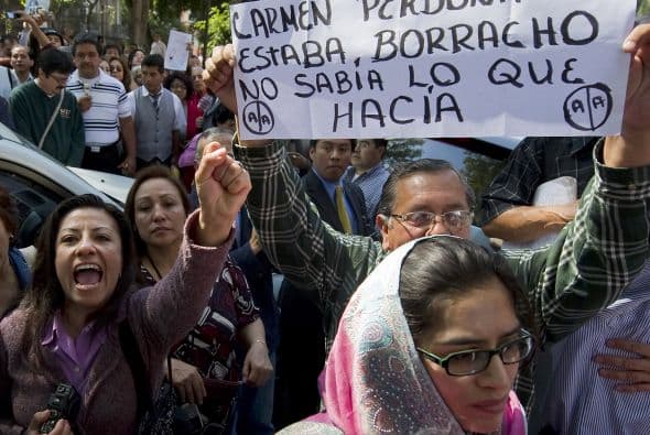 Las expresiones de apoyo para la periodista no se hicieron esperar y fueron convocadas manifestaciones en la ciudad de México.