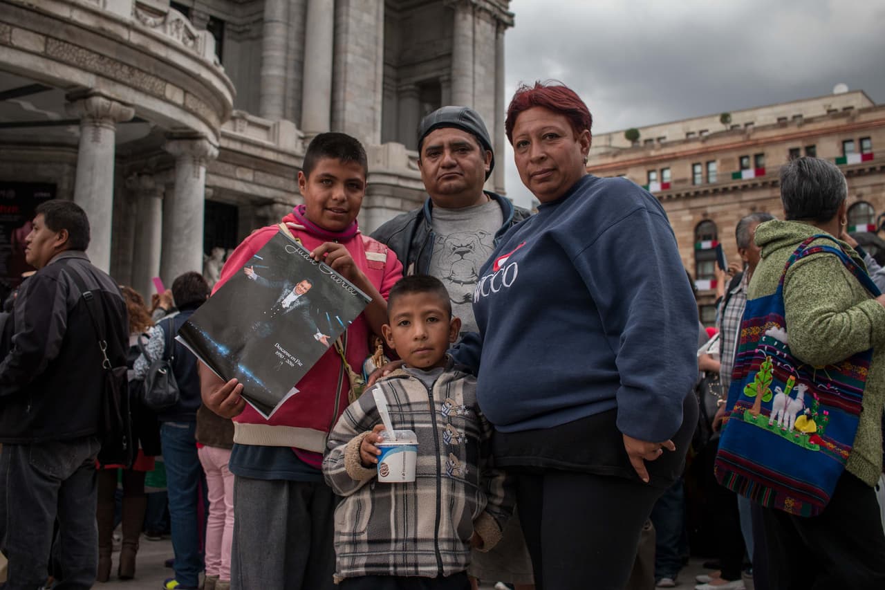 "Nuestra canción de boda es 'Cosa de enamorados'. A parte esa misma le gustaba a mi mamá quien falleció hace unos meses".